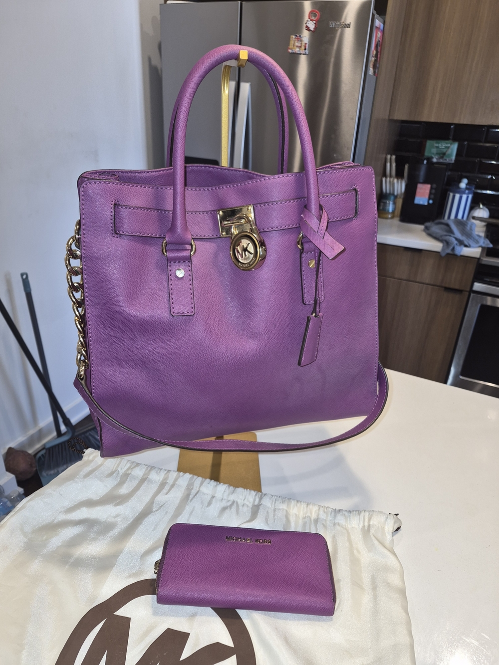 MICHAEL KORS HAMILTON LARGE NS TOTE LEATHER VIOLET Matching Wallet